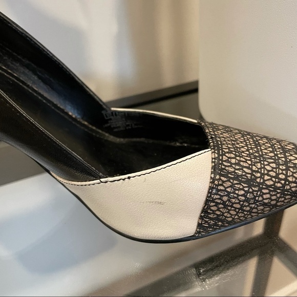 MARC FISHER Black and Cream Heels - Picture 4 of 9